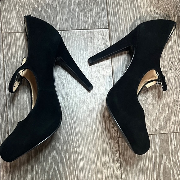 GUESS Black Mary Jane Heels - Picture 3 of 6